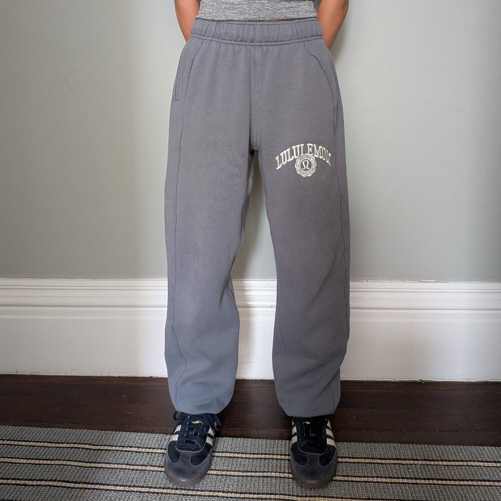 Lululemon Scuba Mid-Rise Oversized Jogger Graphic, Grey, Size XXXS (0)